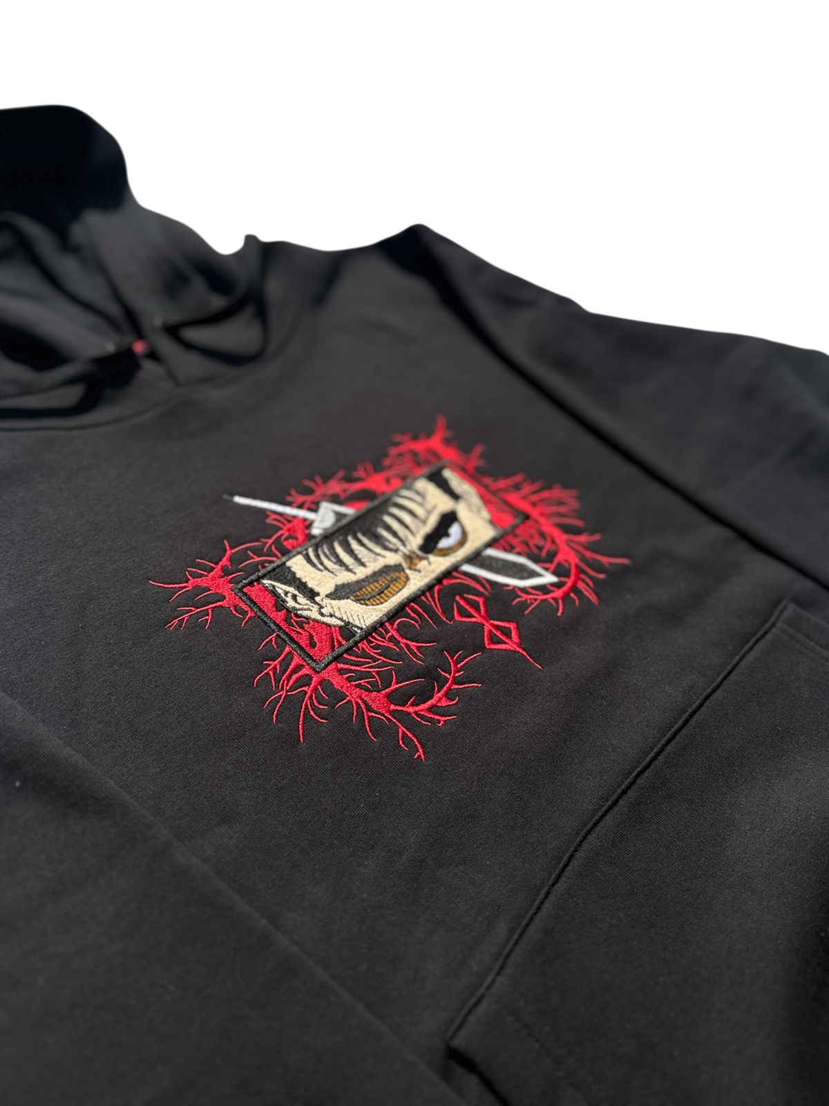 Sweat à capuche Noir unisexe brodé - Guts / Berserk